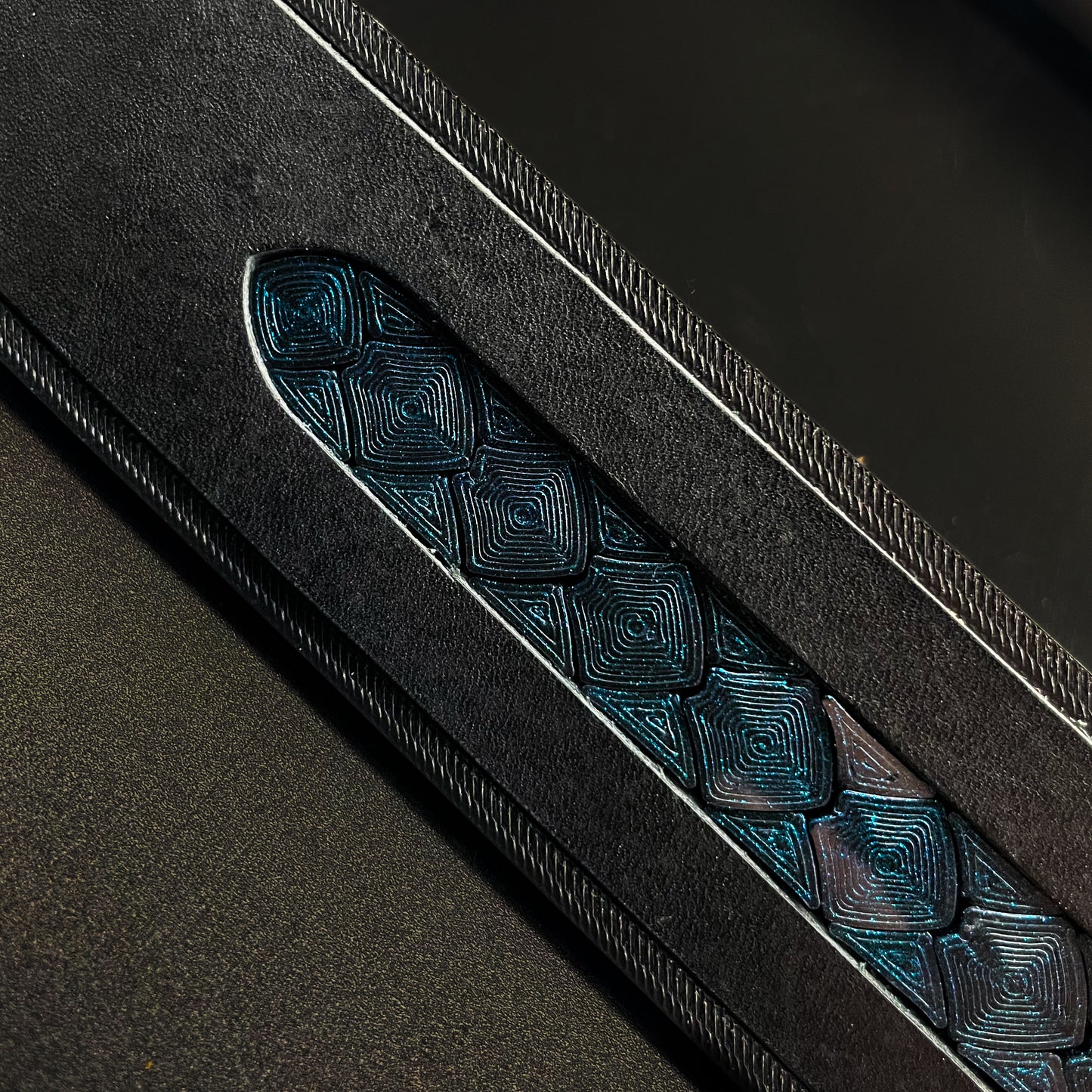DRAGON SCALE INLAY