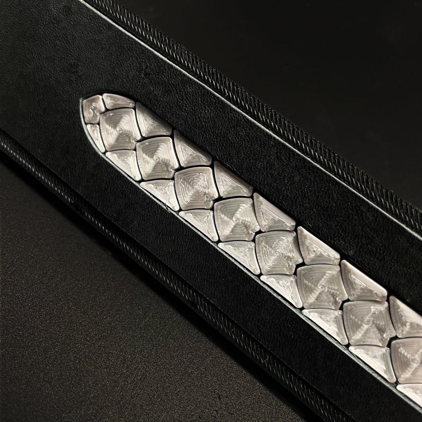 DRAGON SCALE INLAY